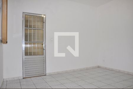 Sala de casa à venda com 4 quartos, 154m² em Jardim Mariliza, São Paulo