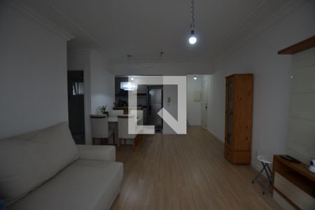 Sala de apartamento para alugar com 3 quartos, 79m² em Camaquã, Porto Alegre
