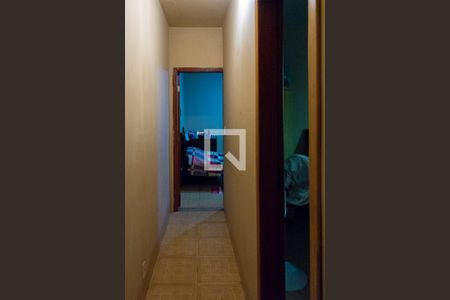 Corredor de casa à venda com 3 quartos, 360m² em Planalto, Belo Horizonte