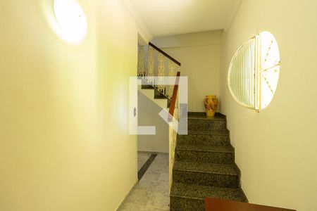Escada de casa para alugar com 3 quartos, 360m² em Campo Grande, Rio de Janeiro