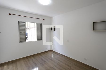 Quarto 1 de casa para alugar com 2 quartos, 70m² em Vila Nhocune, São Paulo