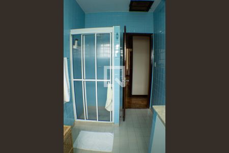 Banheiro de casa à venda com 3 quartos, 290m² em Vila do Bosque, São Paulo