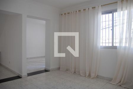 Sala 2 de casa para alugar com 3 quartos, 200m² em Parada Inglesa, São Paulo
