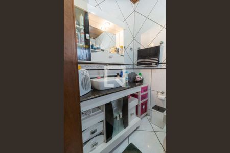 Banheiro da Suíte de casa à venda com 3 quartos, 200m² em Jardim Carvalho, Porto Alegre