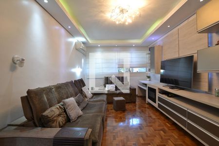 Sala de casa à venda com 4 quartos, 250m² em Azenha, Porto Alegre