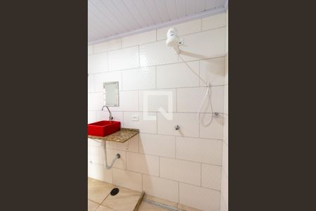 Banheiro de casa para alugar com 1 quarto, 60m² em Caxingui, São Paulo