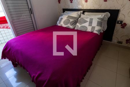 Apartamento para alugar com 76m², 2 quartos e 2 vagas Apartamento para alugar com 76m², 2 quartos e 2 vagasDetalhe da suíte