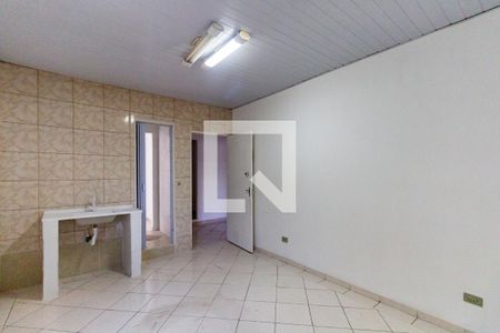 Cozinha de apartamento para alugar com 1 quarto, 25m² em Vila Brasilina, São Paulo