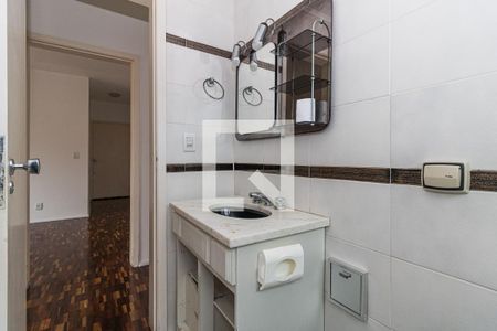 Banheiro de apartamento para alugar com 1 quarto, 43m² em Petrópolis, Porto Alegre