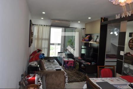 Sala  de apartamento para alugar com 2 quartos, 70m² em Jacarepaguá, Rio de Janeiro