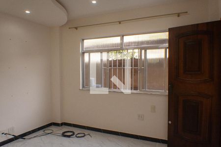 Sala de apartamento para alugar com 2 quartos, 89m² em Caonze, Nova Iguaçu