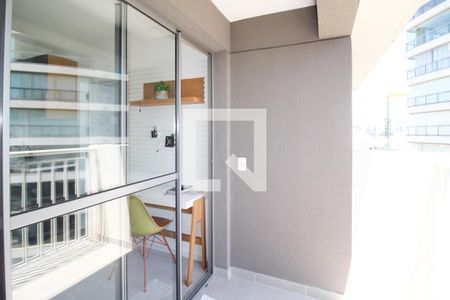 Varanda  de apartamento para alugar com 1 quarto, 27m² em Vila Nova Conceição, São Paulo