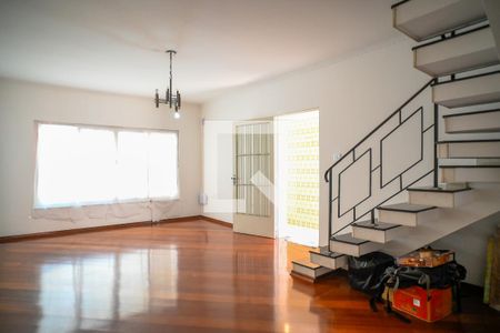 Sala de casa para alugar com 3 quartos, 220m² em Vila Moinho Velho, São Paulo