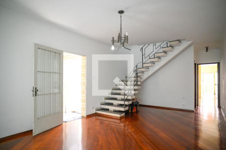 Sala de casa para alugar com 3 quartos, 220m² em Vila Moinho Velho, São Paulo