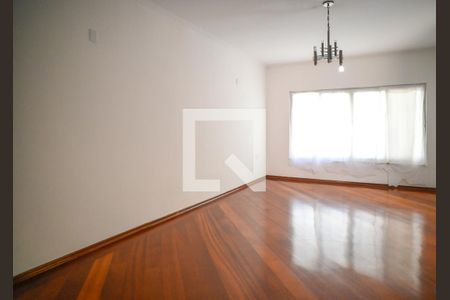 Sala de casa para alugar com 3 quartos, 220m² em Vila Moinho Velho, São Paulo