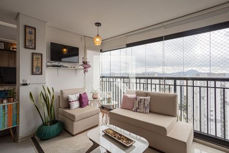 Sala de apartamento para alugar com 2 quartos, 78m² em Continental, Osasco