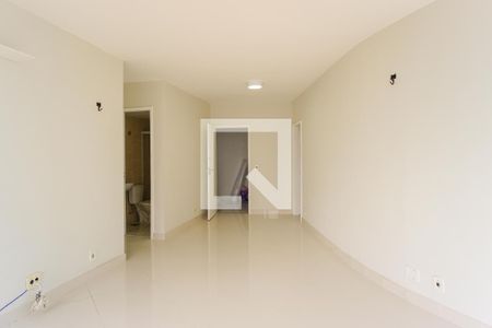 Sala de apartamento para alugar com 2 quartos, 85m² em Barra da Tijuca, Rio de Janeiro