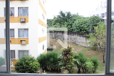 Vista da Sala de apartamento para alugar com 2 quartos, 47m² em Freguesia de Jacarepaguá, Rio de Janeiro