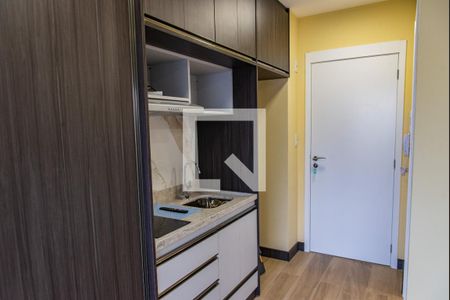 Cozinha de kitnet/studio à venda com 1 quarto, 25m² em Indianópolis, São Paulo