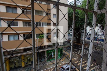Vista de apartamento à venda com 2 quartos, 65m² em Consolação, São Paulo