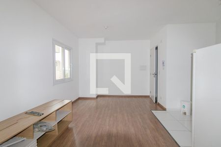 Studio de kitnet/studio para alugar com 1 quarto, 25m² em Cristo Rei, Curitiba