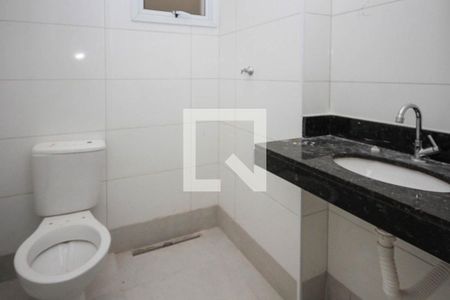 Banheiro de apartamento para alugar com 1 quarto, 48m² em Vila Ivone, São Paulo