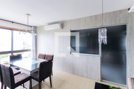 Sala de apartamento para alugar com 3 quartos, 86m² em Passo da Areia, Porto Alegre