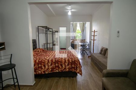 Sala/Quarto de apartamento à venda com 1 quarto, 37m² em Copacabana, Rio de Janeiro