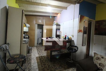 Cozinha de casa à venda com 4 quartos, 350m² em Mathias Velho, Canoas