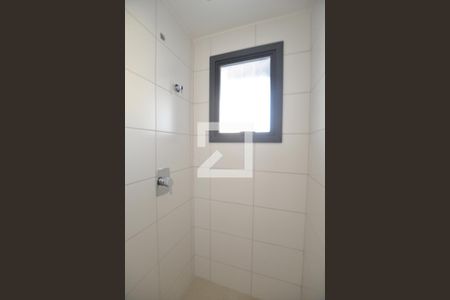 Banheiro da Suíte de apartamento à venda com 3 quartos, 81m² em Santana, Porto Alegre