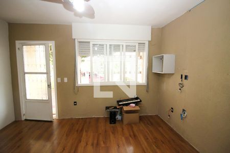 Sala de apartamento à venda com 3 quartos, 90m² em Camaquã, Porto Alegre