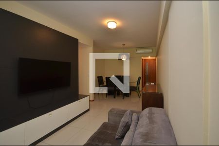 Sala de apartamento à venda com 3 quartos, 102m² em Camboinhas, Niterói