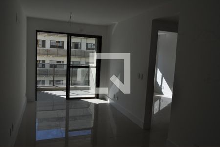 Sala de apartamento para alugar com 1 quarto, 40m² em Freguesia de Jacarepaguá, Rio de Janeiro