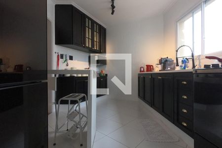 Apartamento para alugar com 120m², 2 quartos e 2 vagas Apartamento para alugar com 120m², 2 quartos e 2 vagasCozinha