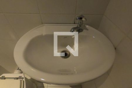 Apartamento para alugar com 120m², 2 quartos e 2 vagas Apartamento para alugar com 120m², 2 quartos e 2 vagasBanheiro de Serviço