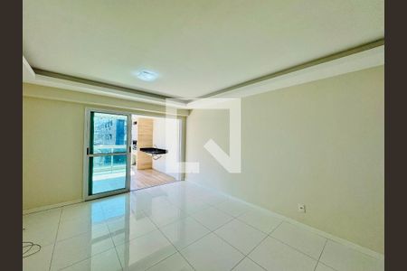 Sala de apartamento para alugar com 3 quartos, 133m² em Recreio dos Bandeirantes, Rio de Janeiro