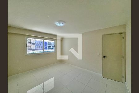 Suíte de apartamento para alugar com 3 quartos, 133m² em Recreio dos Bandeirantes, Rio de Janeiro