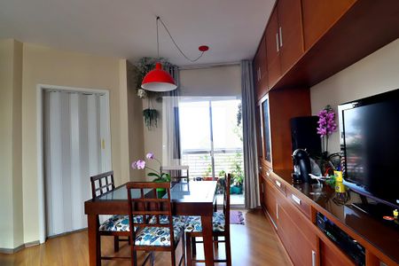 Apartamento à venda com 76m², 3 quartos e 2 vagasSala