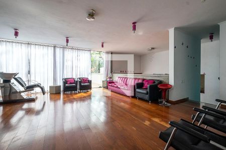 Casa à venda com 5 quartos, 400m² em Sumarezinho, São Paulo