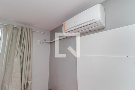 Quarto de apartamento para alugar com 2 quartos, 47m² em Rubem Berta, Porto Alegre