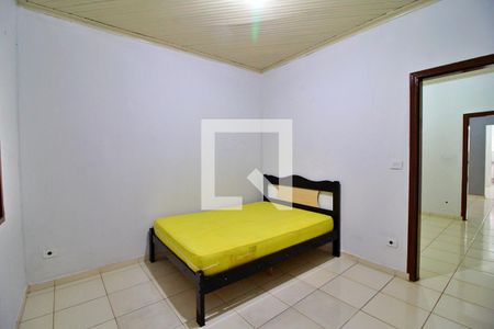 Quarto 2 de casa à venda com 2 quartos, 70m² em Vila Lutécia, Santo André