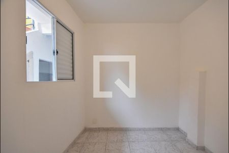 Dormitório  de kitnet/studio para alugar com 1 quarto, 24m² em Vila Cruzeiro, São Paulo