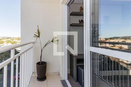 Varanda de apartamento à venda com 3 quartos, 74m² em Camaquã, Porto Alegre