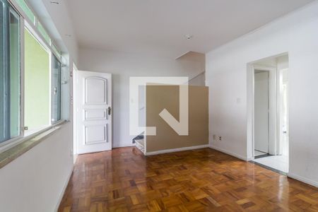 Sala de casa para alugar com 3 quartos, 117m² em Vila Industrial, Mogi das Cruzes