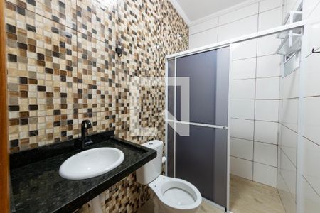 Banheiro de apartamento para alugar com 1 quarto, 46m² em Parque Santa Madalena, São Paulo