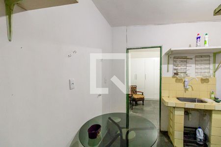 Sala de kitnet/studio para alugar com 1 quarto, 35m² em Liberdade, São Paulo