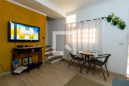 Sala de casa à venda com 3 quartos, 150m² em Jardim Ester Yolanda, São Paulo