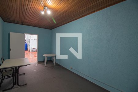 Casa à venda com 550m², 4 quartos e 8 vagas Casa à venda com 550m², 4 quartos e 8 vagasSalão