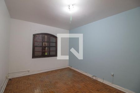 Casa à venda com 550m², 4 quartos e 8 vagas Casa à venda com 550m², 4 quartos e 8 vagasQuarto 4