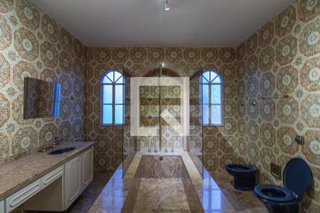 Casa à venda com 550m², 4 quartos e 8 vagas Casa à venda com 550m², 4 quartos e 8 vagasBanheiro